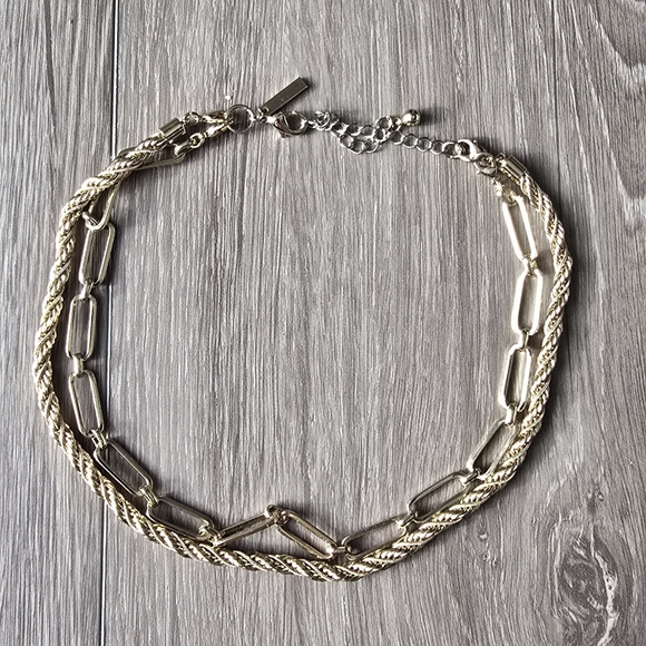 White House Black Market WHBM 5 Strand Faux Pearl Gold Chain Necklace Versatile - Picture 6 of 14